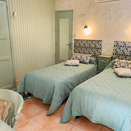 Logis Hotel Restaurant Hostellerie De La Tour Фонтвілль Екстер'єр фото