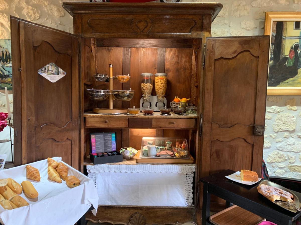 Logis Hotel Restaurant Hostellerie De La Tour Фонтвілль Екстер'єр фото